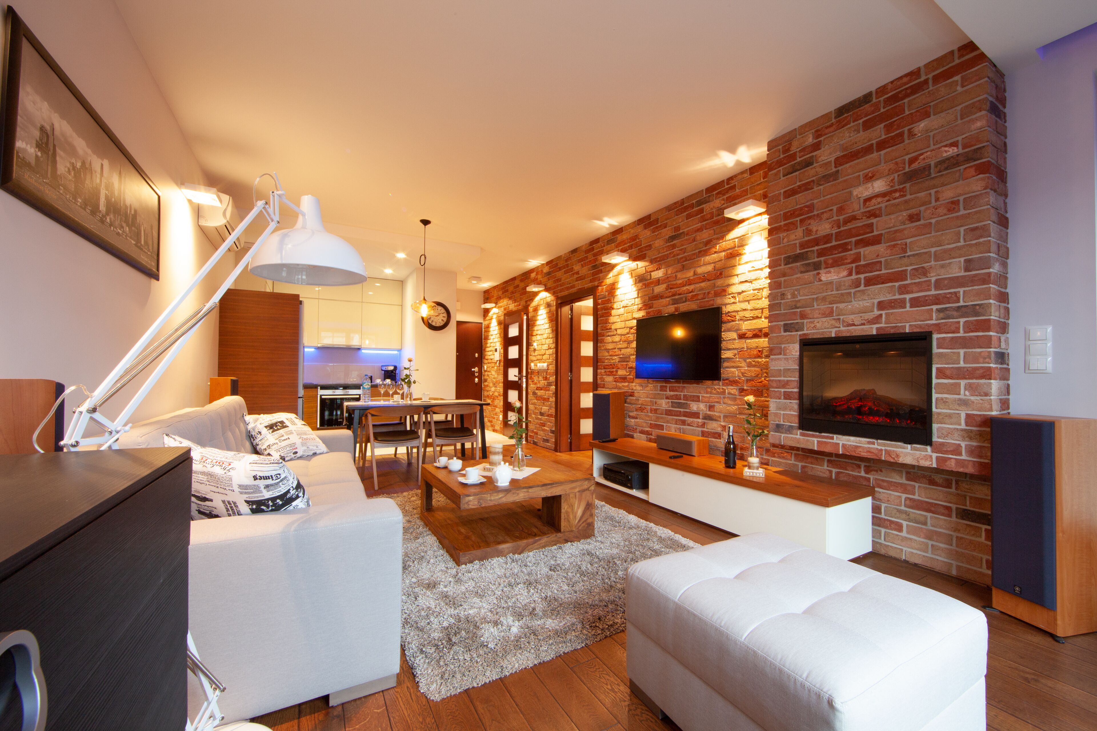 deluxe apartment (l49) | living area | 40-inch flat-screen tv with cable channels, tv