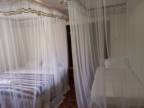 Family Room | Desk, free WiFi - Classic Guest Home (Nairobi)