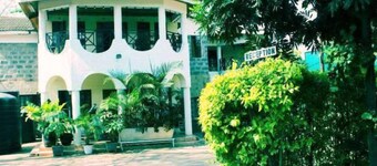 Classic Guest Home