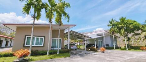 Family Bungalow | Terrace/patio