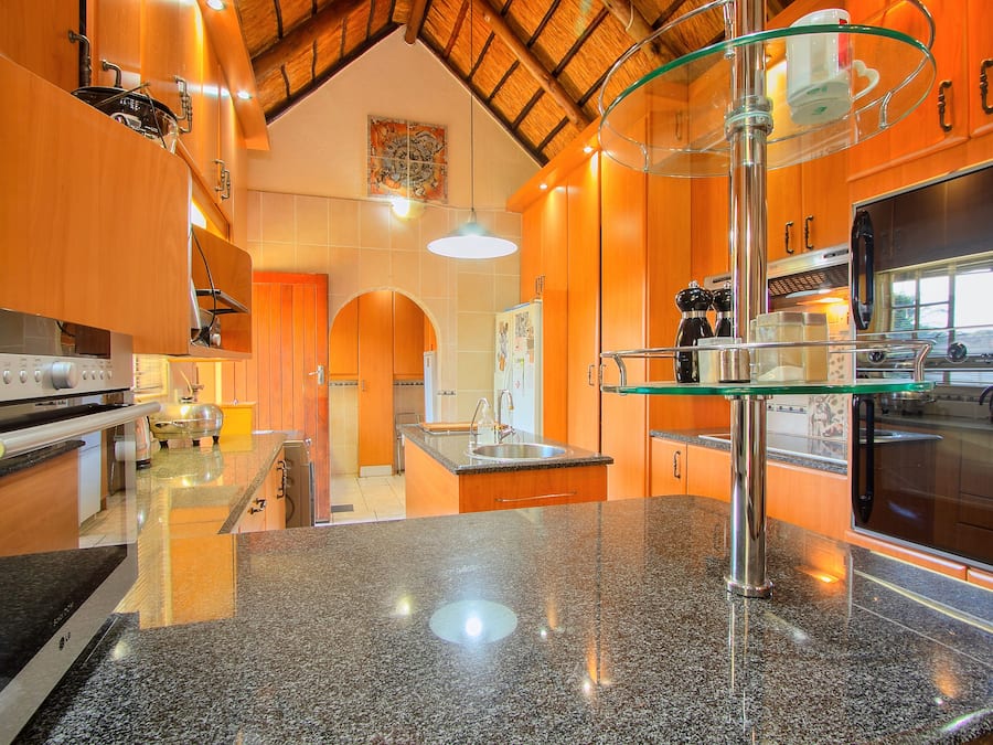 Coffee/tea maker, electric kettle