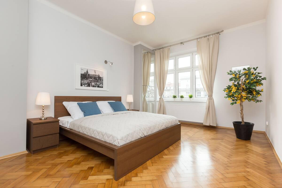 Premium 3-Room Suite with Old Town View #36 | Sängtillbehör av högsta kvalitet, individuell inredning och unika möbler