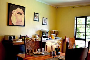 Standard Double Room | Living area | 0-inch flat-screen TV with satellite channels, TV - The Bedford View Guest House (Germiston)