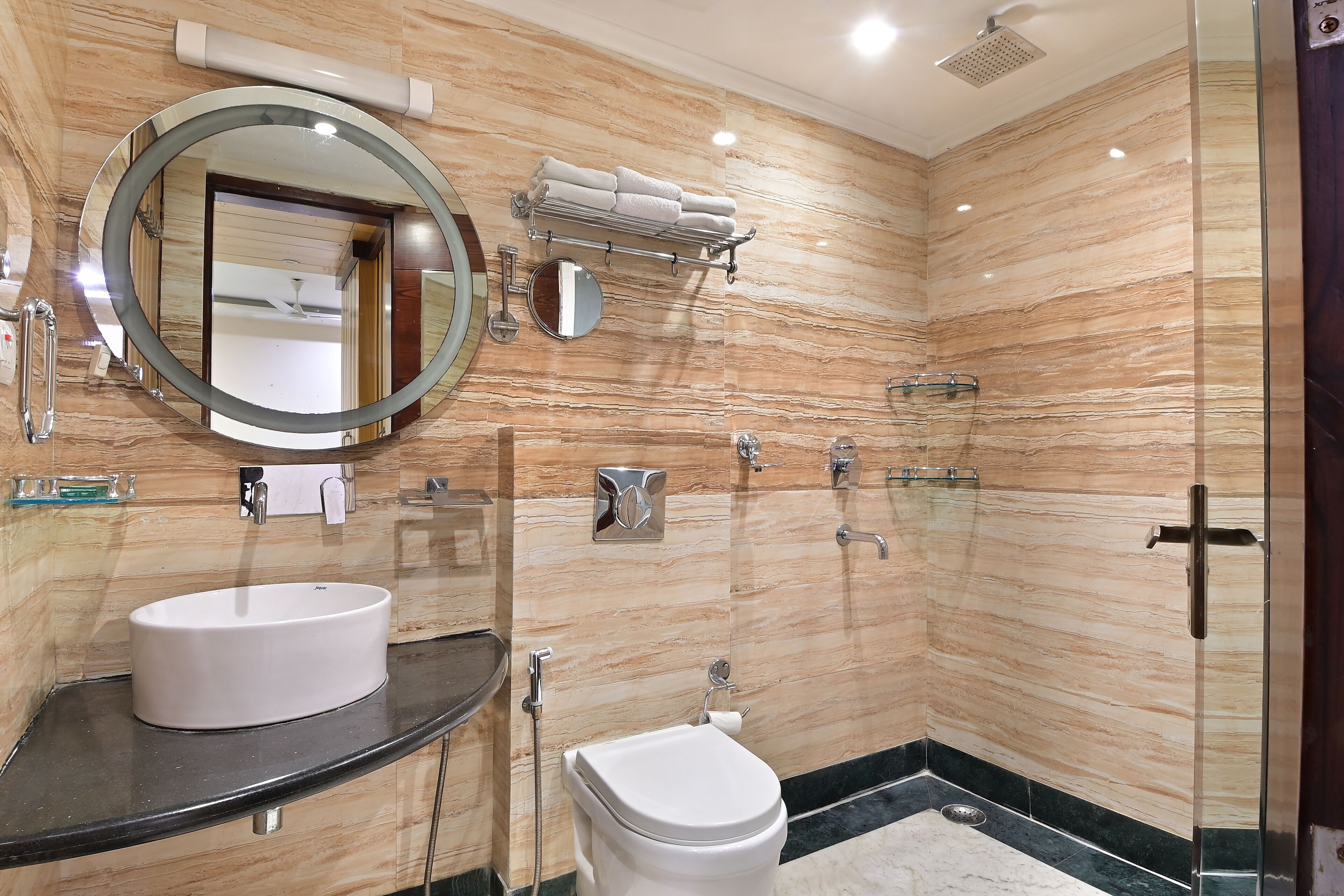 Foto - Hari Piorko Inn - Just a min away from New Delhi Railway Station