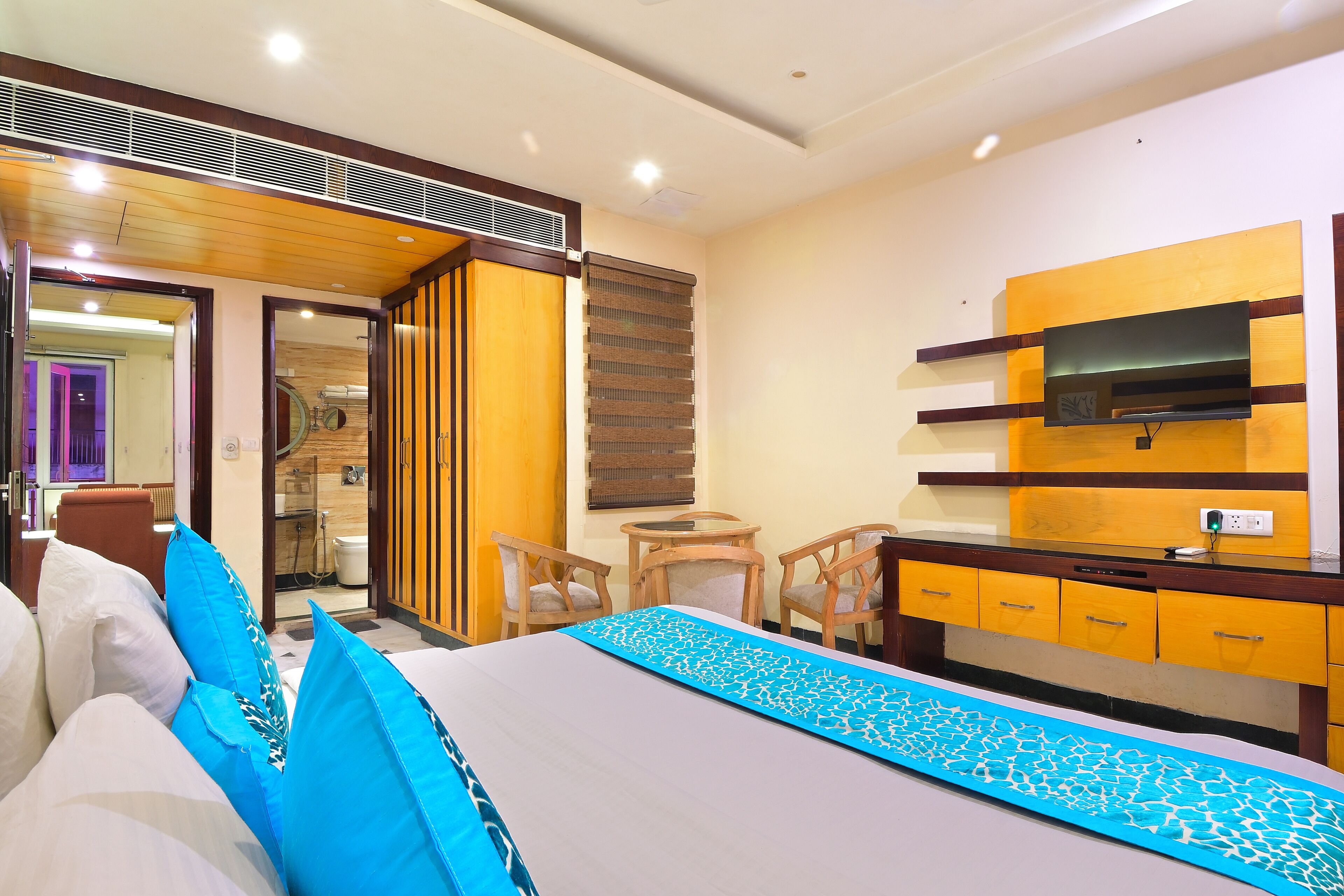 Photo - Hari Piorko Inn - Just a min away from New Delhi Railway Station