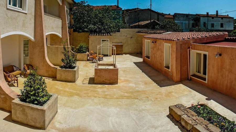 Albergo Diffuso Omu Axiu