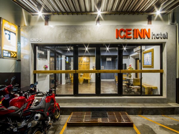 Property entrance - Ice Inn Hotel Pattaya (Pattaya)