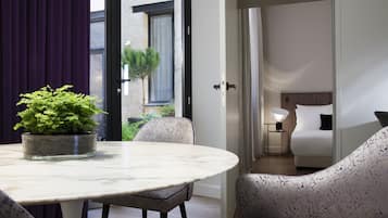 Suíte (Prestige) | 1 quarto, cofres nos quartos, cortinas blackout