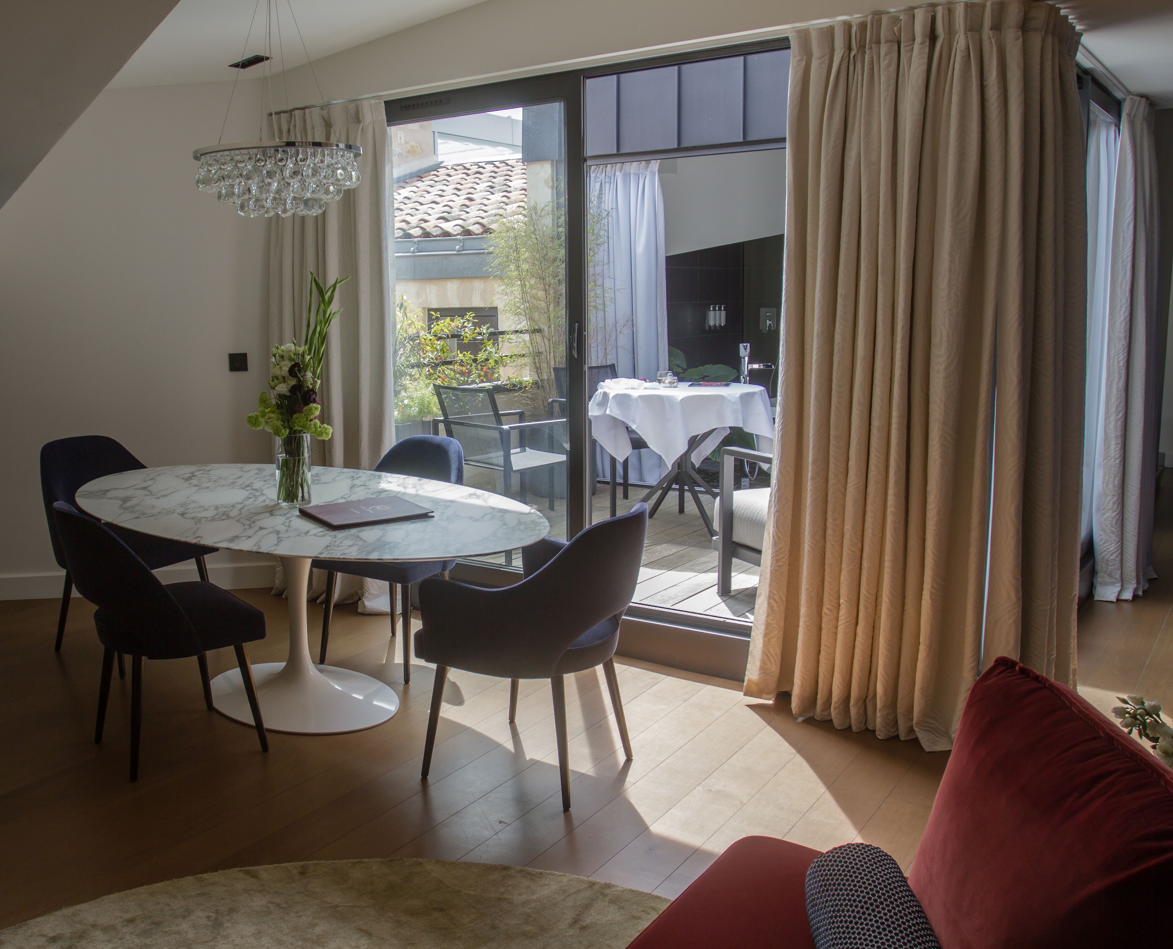 suite, terrace (cardinal) | living area | flat-screen tv