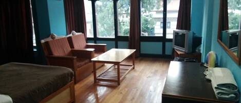 Deluxe Twin Room | Rollaway beds, free WiFi