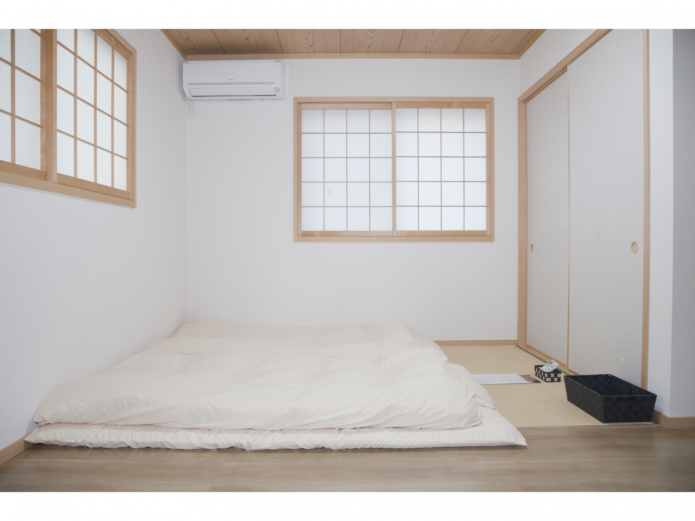 Down duvets, free WiFi, bed sheets