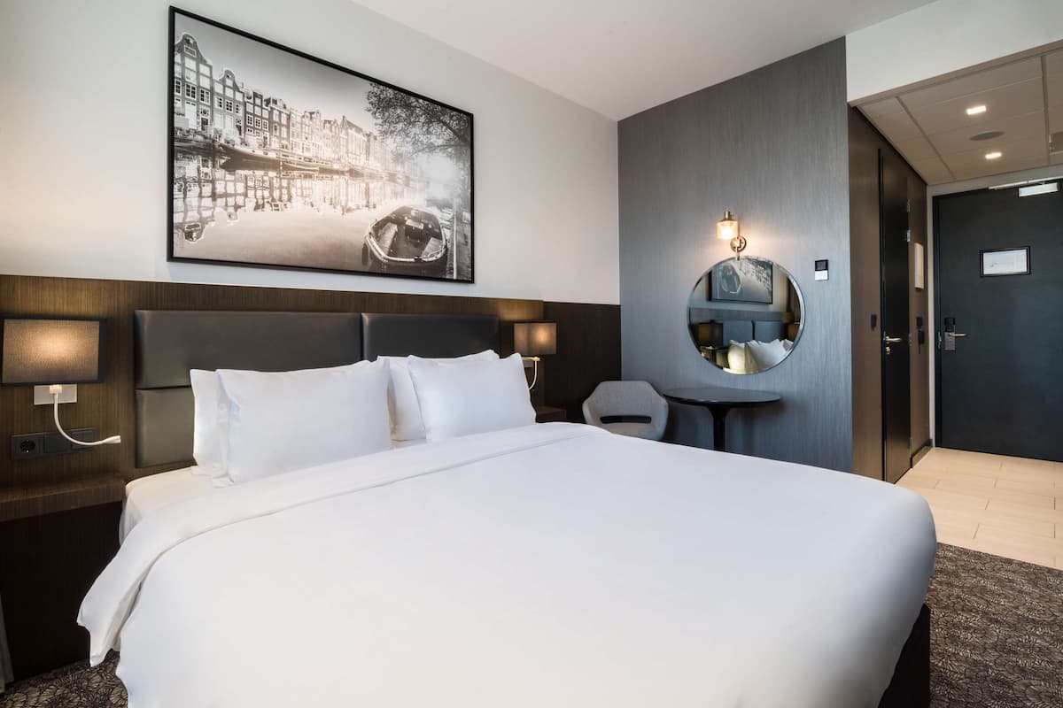 Studiosvit Superior | 1 sovrum, sängtillbehör av högsta kvalitet, duntäcken och minibar