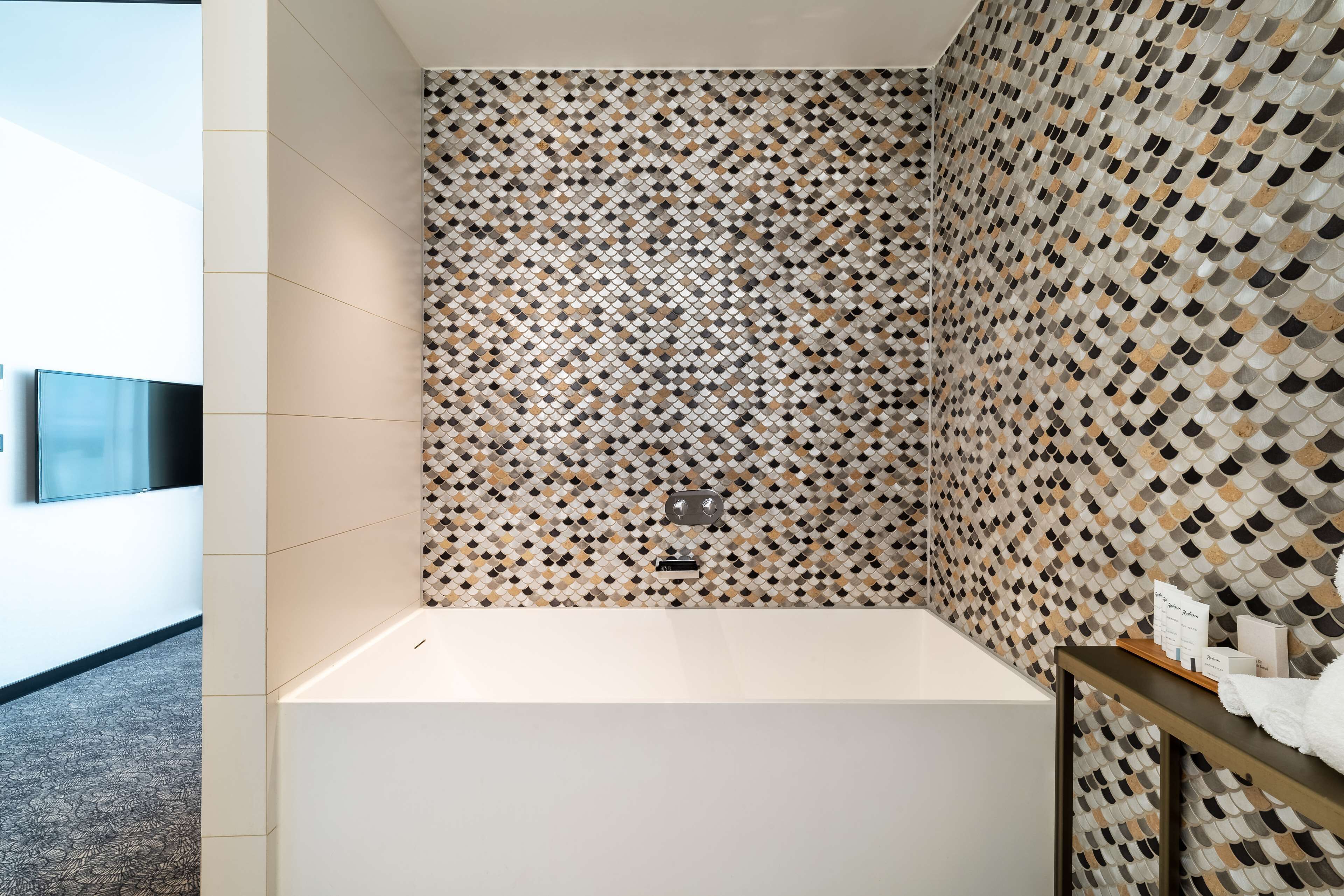 Amenidades de baño ecológicas, secadora de cabello, batas, toallas 