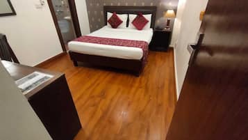 Habitación doble estándar, 1 habitación | 1 habitación, escritorio, wifi gratis y ropa de cama