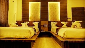 Caja de seguridad en la habitación y escritorio