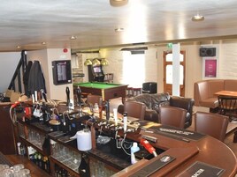 Bar (en la propiedad)