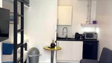 Comfort Studio | Iron/ironing board, free WiFi, bed sheets