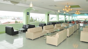 Lobby sitting area - Mekong Hotel (Ho Chi Minh City)