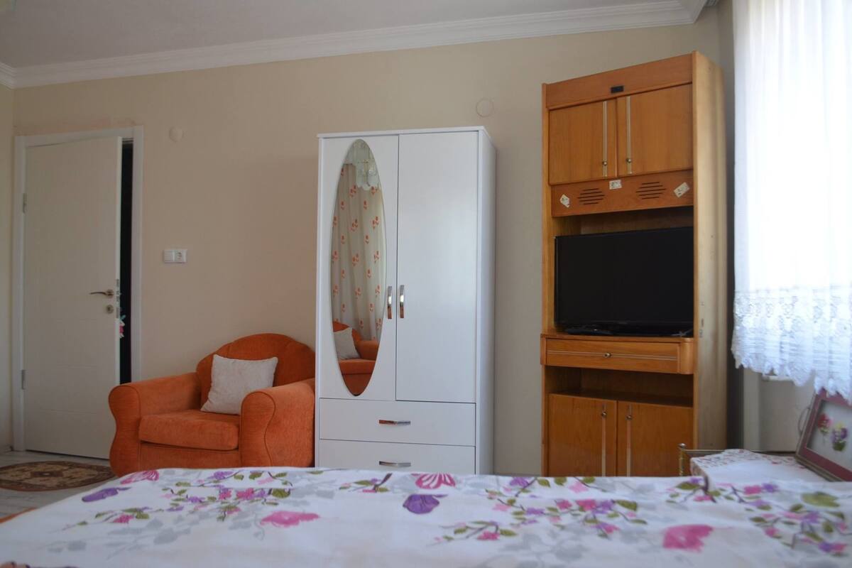 Habitación con 1 cama matrimonial o 2 individuales, vista al lago | Wifi gratis