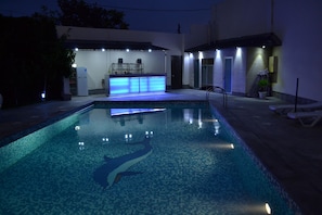 Piscina externa sazonal
