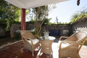 Ảnh chưa phân loại, 4 trong số 64 ảnh, nút