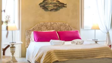 Superior Room | Minibar, individually decorated, individually furnished, desk
