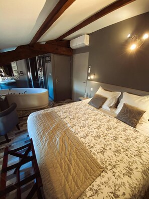 Blackout drapes, soundproofing, free WiFi - Chambres d'hôtes du Serre d'Avène (Saint-Christol-Les-Ales)