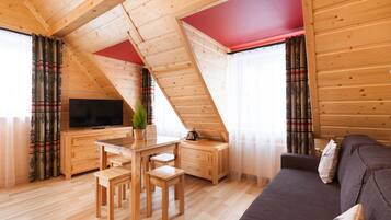 Quadruple Room, Private Bathroom (Balcony)