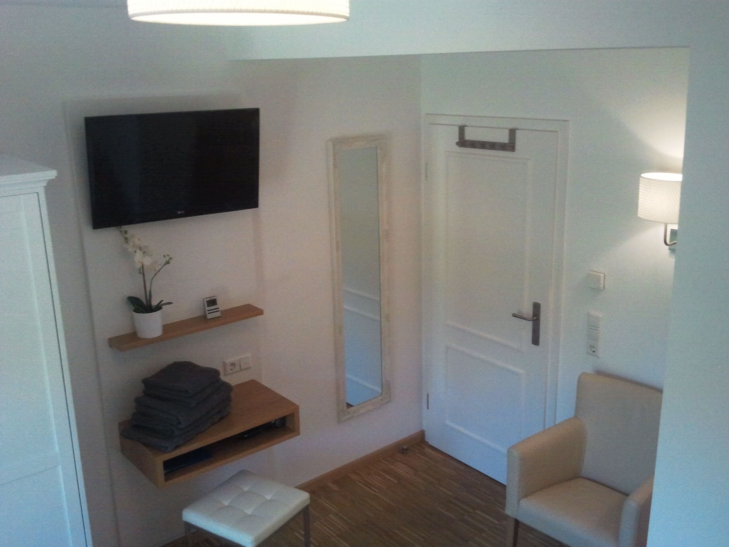 Chambre double, salle de bain attenante (mit Bergblick )