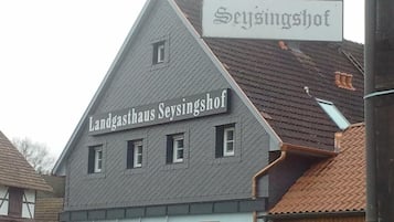 Bahagian luar