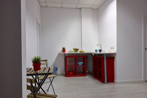 Interior detail - Pil Pil Hostel Bilbao (Bilbao)