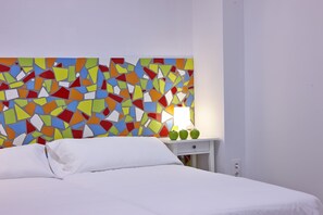 In-room safe, soundproofing, iron/ironing board, free WiFi - Pil Pil Hostel Bilbao (Bilbao)
