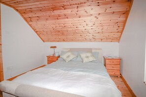 House, 3 Bedrooms | 3 bedrooms, iron/ironing board, free WiFi, bed sheets - Carraroe Cottage (Carraroe)