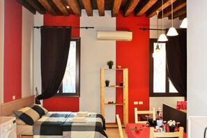 Studio | Bügeleisen/Bügelbrett, kostenloses WLAN