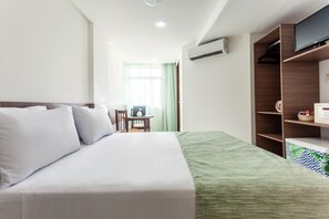 Superior Double Room | Minibar, in-room safe, individually decorated, free WiFi - João Pessoa Hplus Beach (João Pessoa)