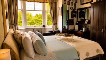 Chambre Double, salle de bains attenante, vue mer (Room 2, 1st Floor)