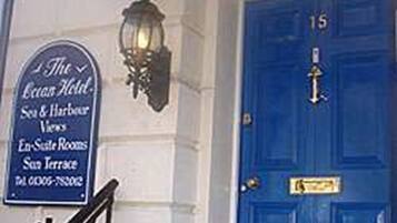 Entrada al alojamiento