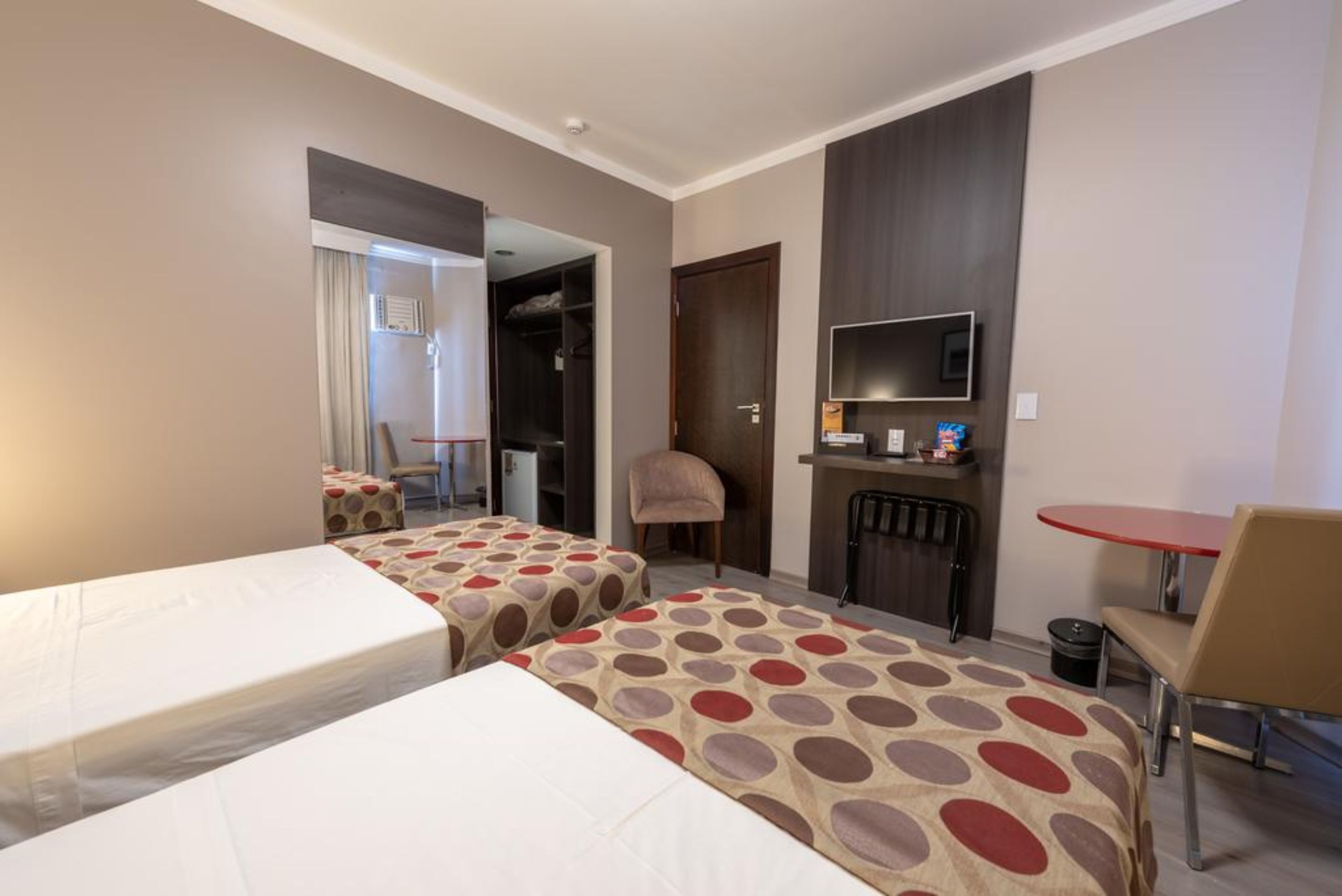Minibar, bureau, rideaux occultants, Wi-Fi gratuit