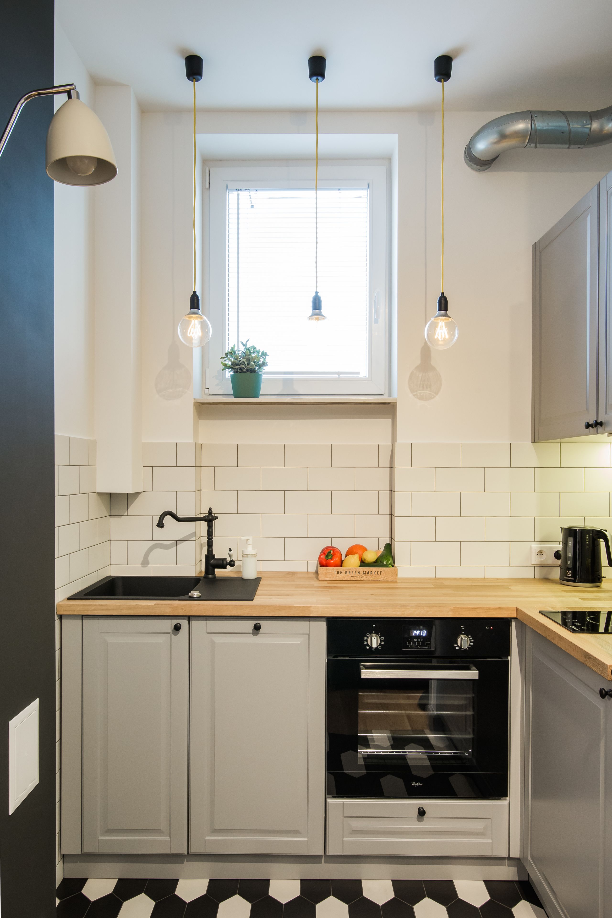 开间, 无烟房 | 私人简易厨房 | 冰箱、微波炉、烤箱、炉灶