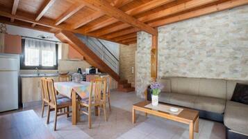 Vila, 3 kamar tidur, kolam renang pribadi | Dapur pribadi | Lemari es besar, microwave, kompor, dan mesin pembuat kopi/teh