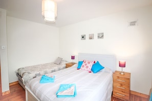 House, 3 Bedrooms | 3 bedrooms, iron/ironing board, free WiFi, bed sheets - An Cuan (Carraroe)