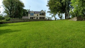 Front of property - Duntinney House (Portsalon)