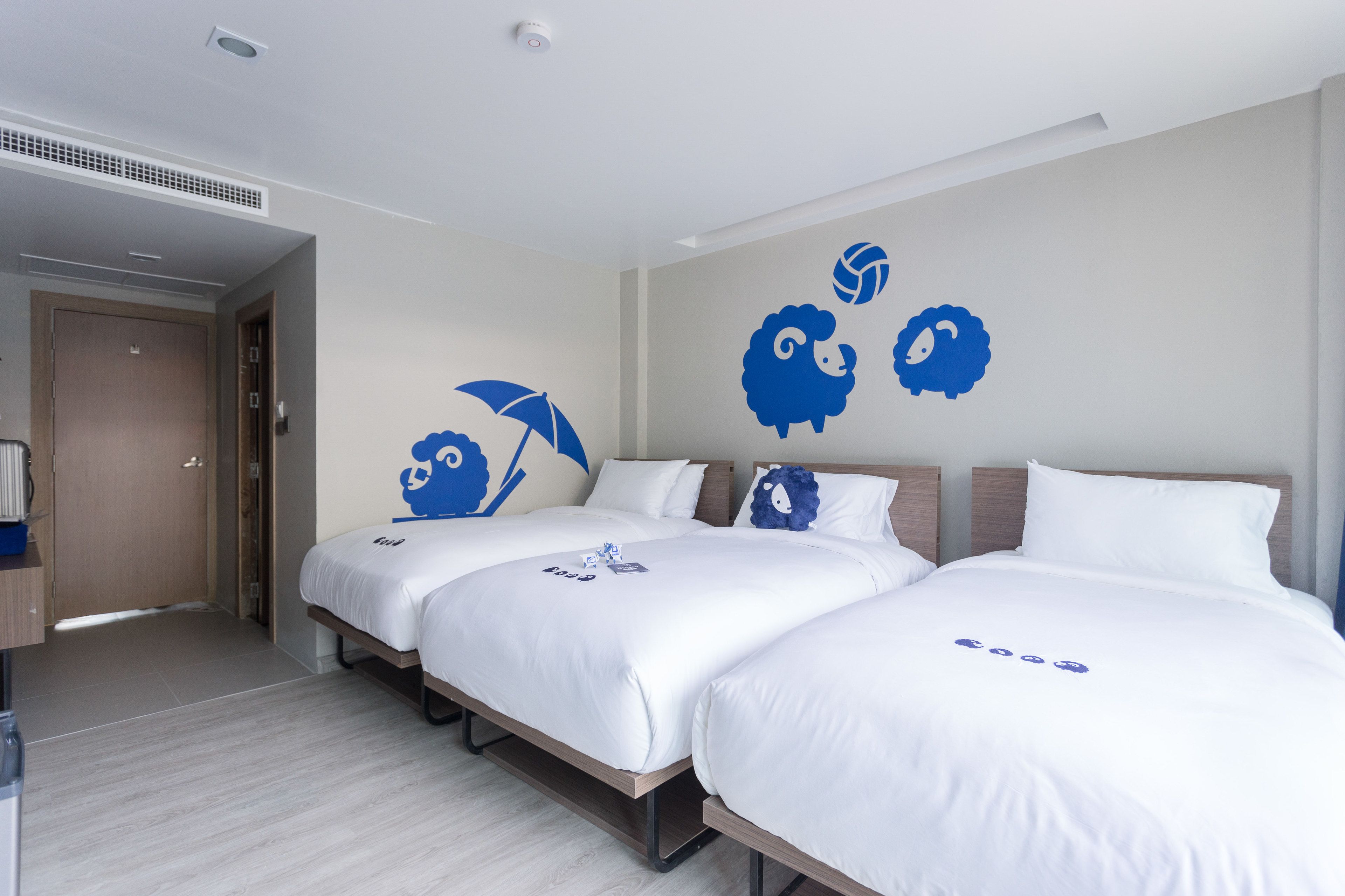 koko family (triple) | 2 bedrooms, in-room safe, desk, free wifi