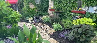 The Stagecoach Inn Bed & Breakfast and Five20 Social Stop