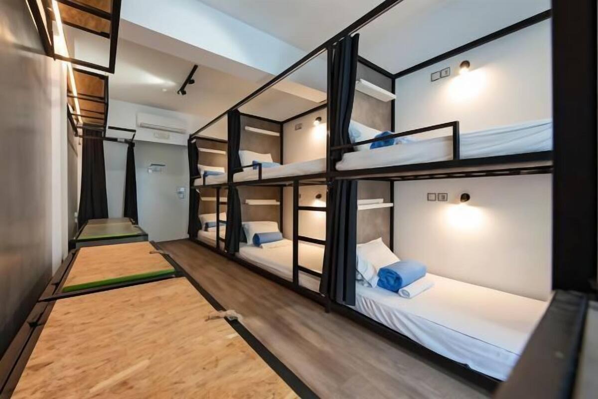 Zimmersafe, schallisolierte Zimmer, kostenloses WLAN, Bettwäsche