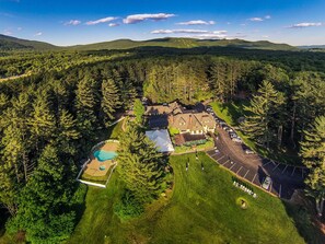 المنشأة من الخارج