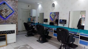 Hiệu làm tóc