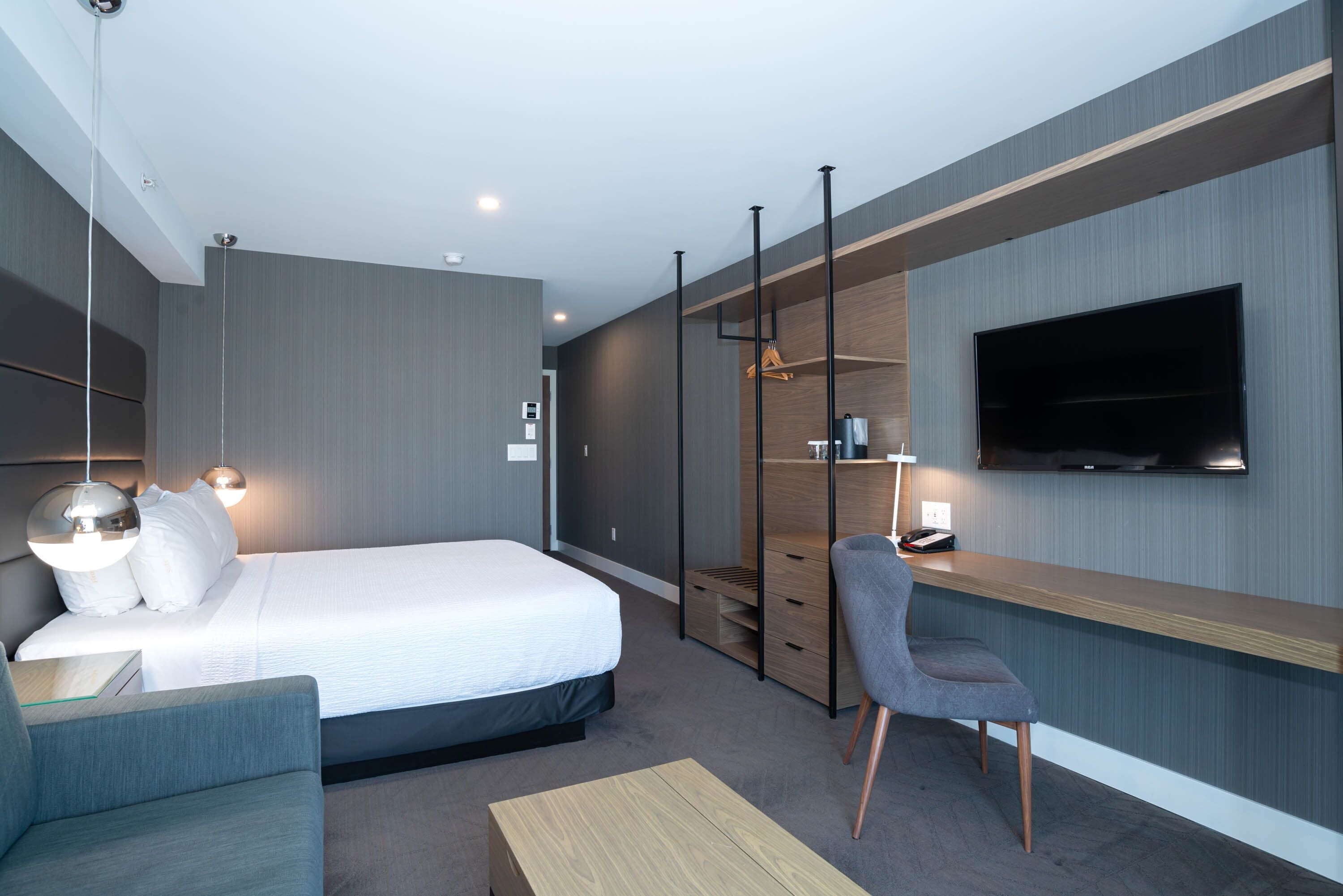 signature room, 1 king bed with sofa bed | 1 bedroom, premium bedding, in-room safe, desk