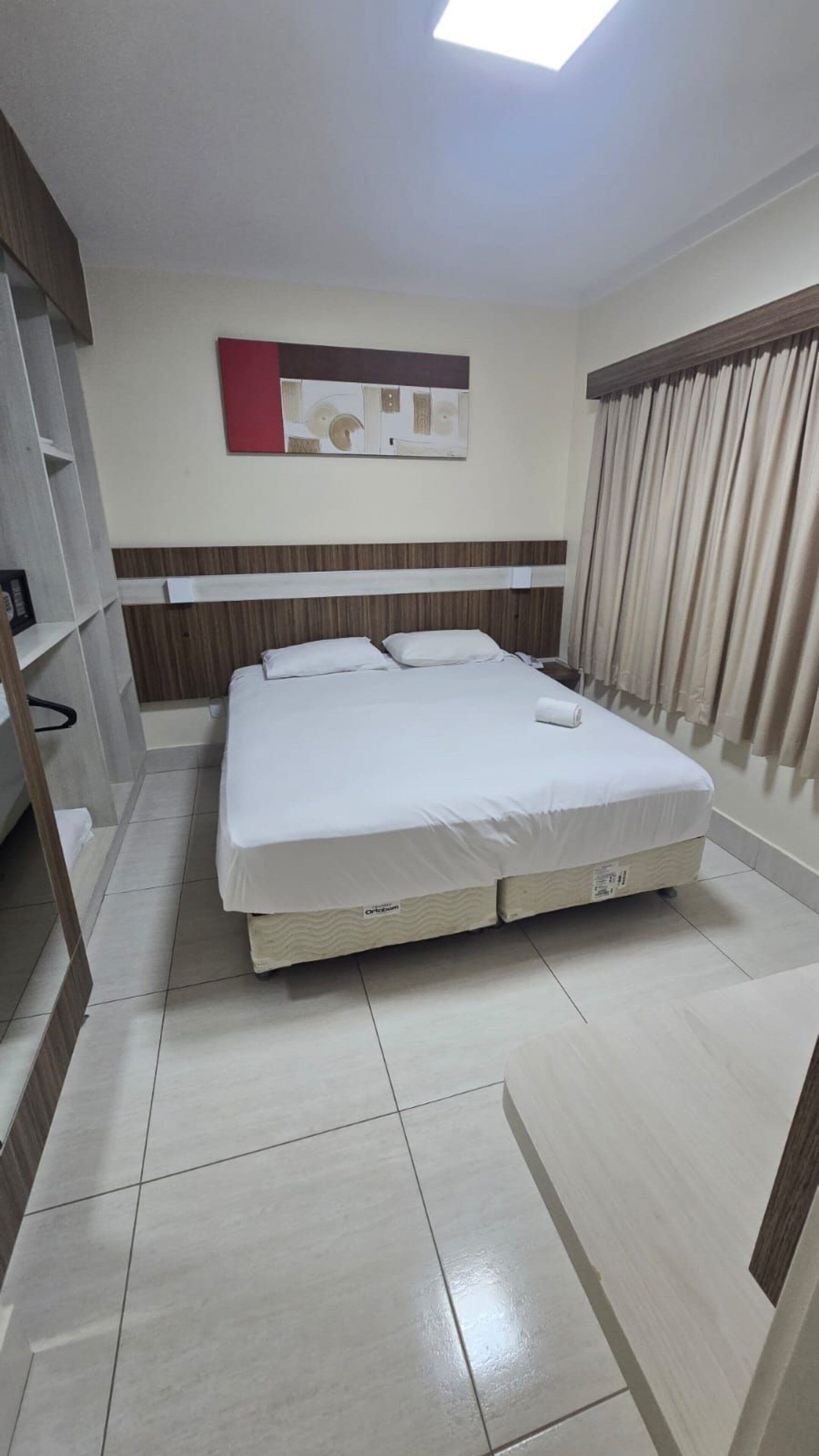 1 bedroom, individually furnished, free WiFi