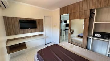 Basic Apartment | 1 bedroom, individually furnished, free WiFi, bed sheets
